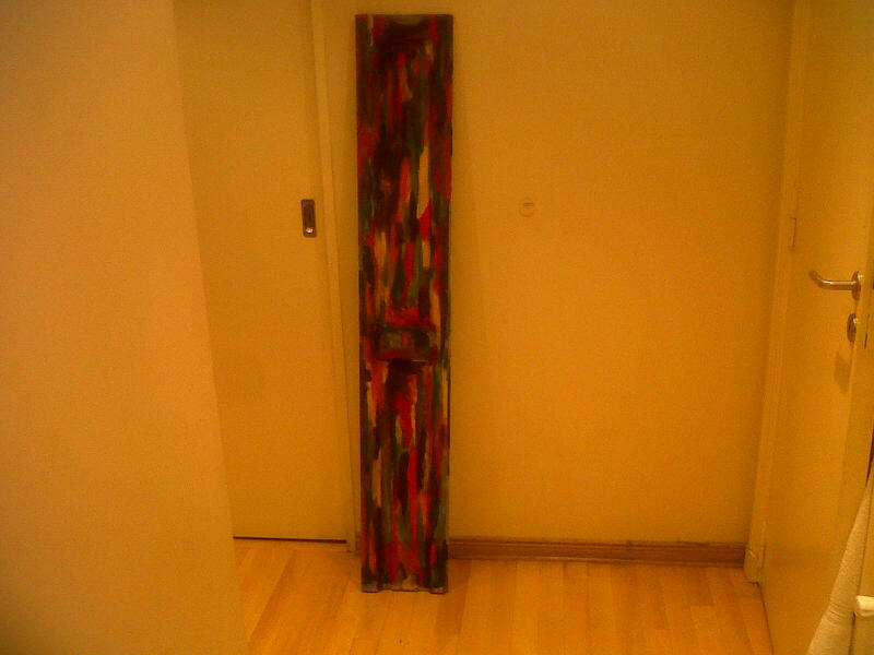 INTERESANTE ADORNO DECO O PERCHERO CON LISTON DE MADERA RECICLADO